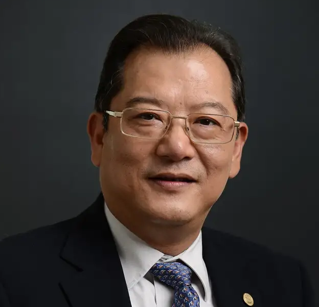 「致敬 | 中國(guó)MBA」同濟(jì)大學(xué)副校長(zhǎng)雷星暉致敬中國(guó)MBA教育30周年