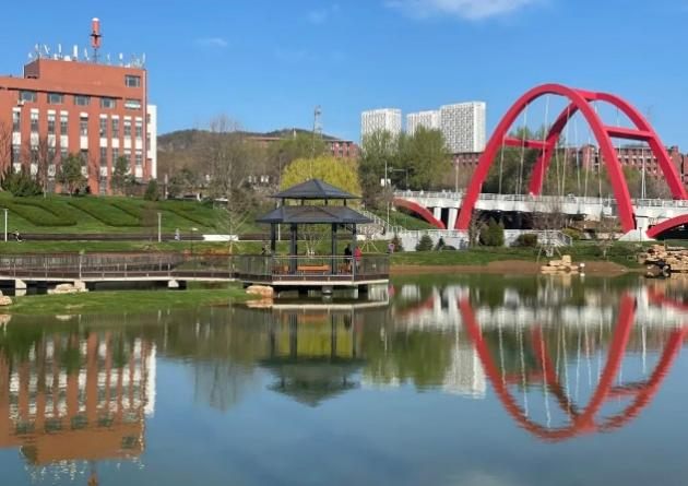 大連理工大學(xué)經(jīng)濟(jì)管理學(xué)院“未來(lái)企業(yè)家研學(xué)坊”公益項(xiàng)目活動(dòng)啟動(dòng)啦